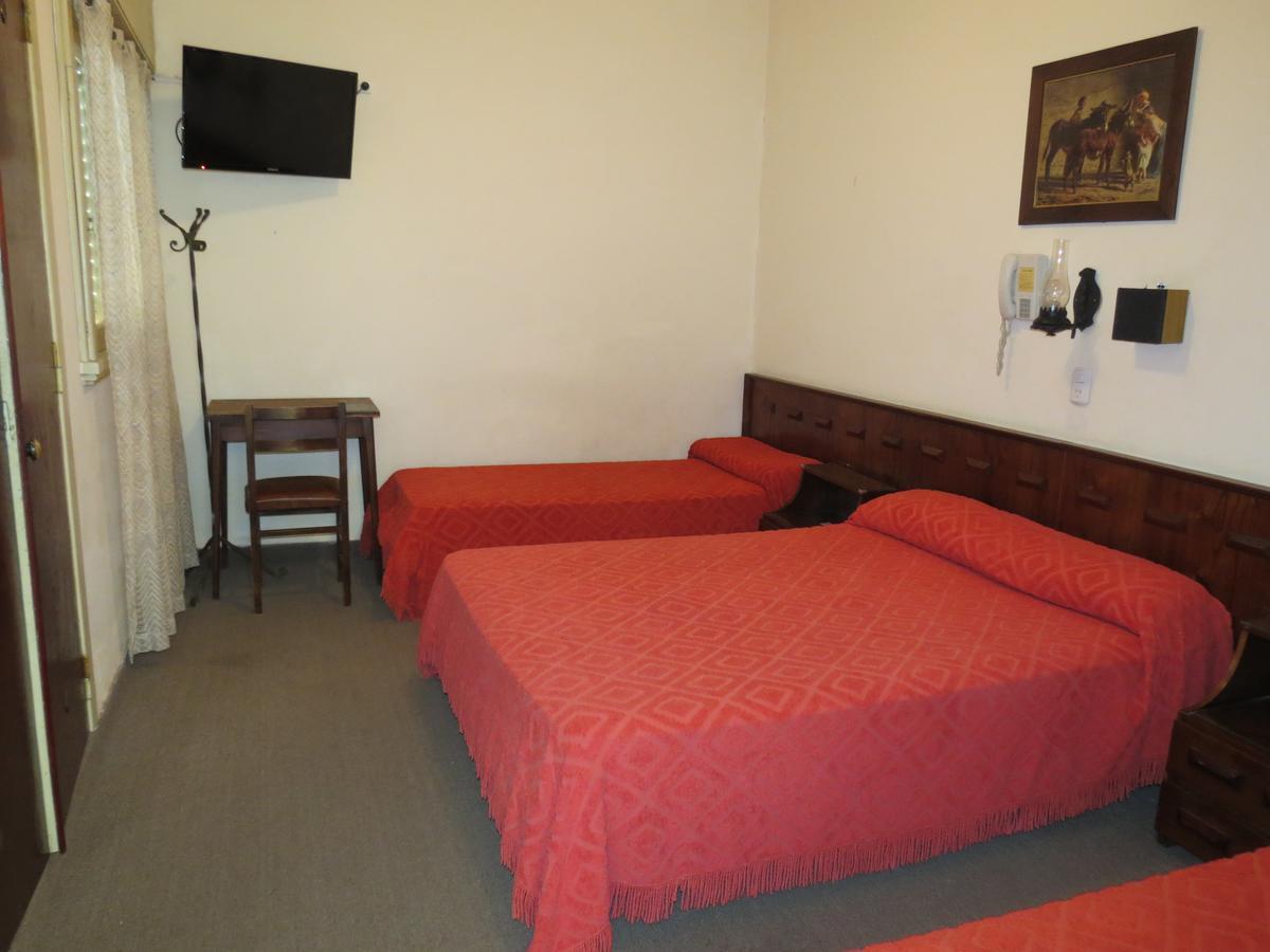 Hotel Trocadero Necochea Luaran gambar