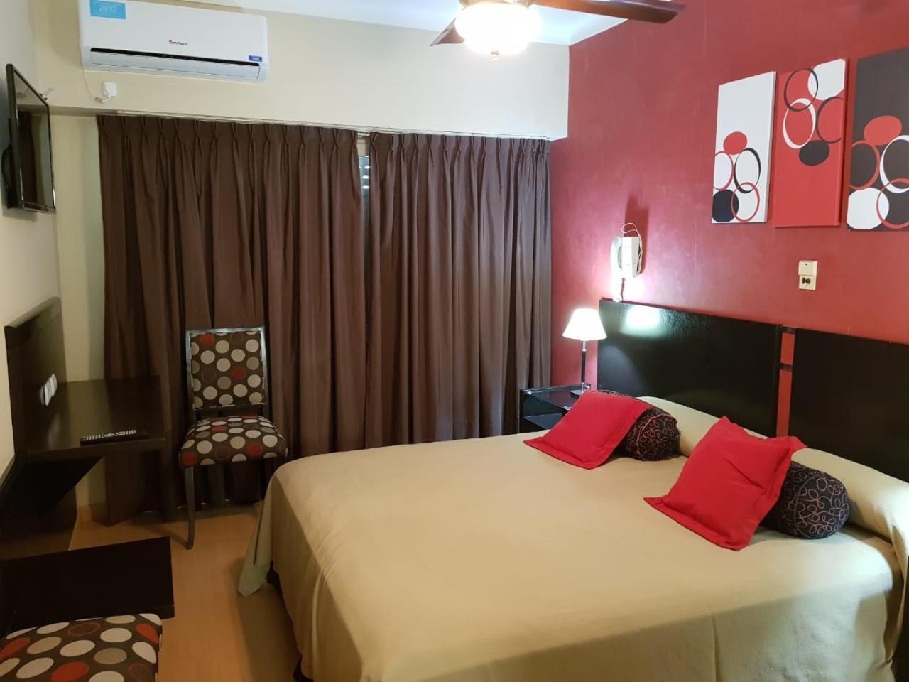 Hotel Trocadero Necochea Luaran gambar